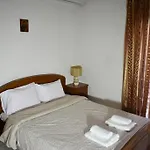 Stefanos شقة